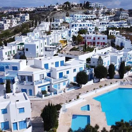 Ikaria Village , 202 파포스