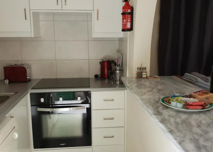 Ikaria Village , 202 * Πάφος